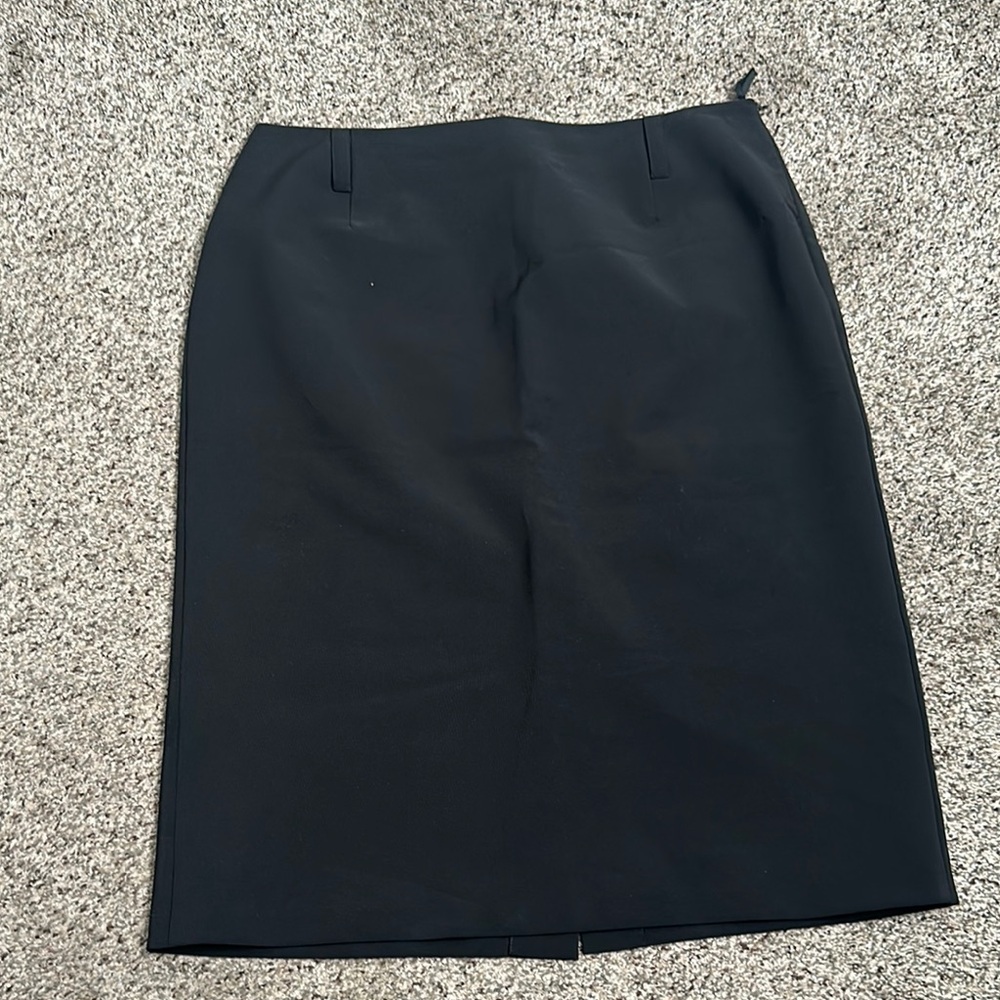 PRADA black pencil skirt side zipper Elegant Black Pencil Skirt size 46-small